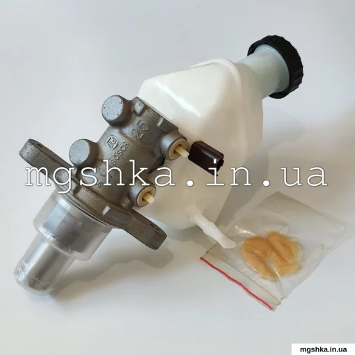 Циліндр гальмівний головний MG550/MG6 Оригінал