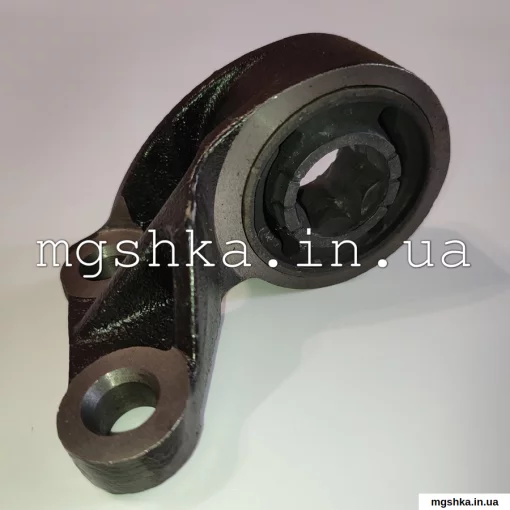 Сайлентблок (опора) переднего рычага левый в сборе MG550/MG6 RMOEM