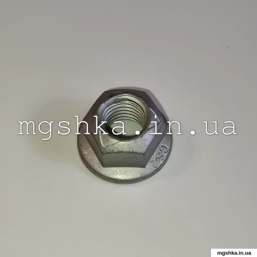 Гайка задней подвески (болта развального) MG550/MG6 SAIC